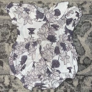 Kate Quinn floral bubble